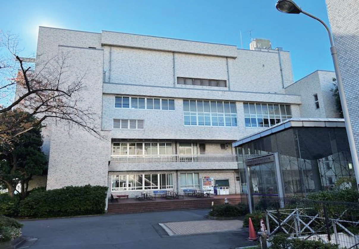 写真4:図書館棟